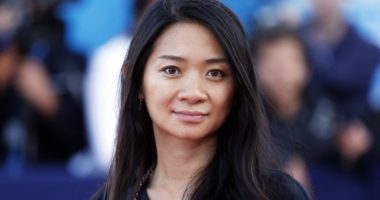 Merr çmimin si regjisorja më e mirë, aziatikja Chloe Zhao shkruan historinë në Golden Globes