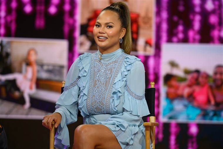 Pas 10 vitesh përdorim, Chrissy Teigen largohet nga “Twitter” për një arsye të fortë