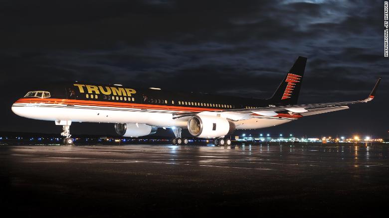 Ditët e lavdishme nuk ekzistojnë më, avioni i Trump “braktiset’ në aeroport