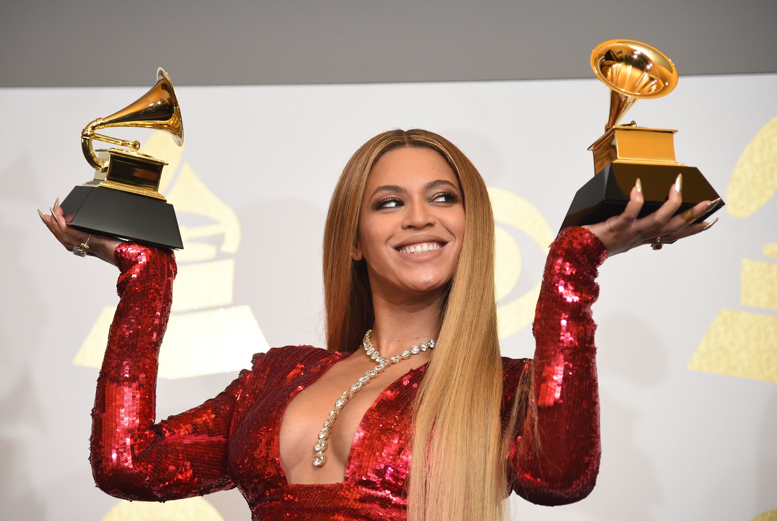Kryeson listen me nëntë nominime, por Beyonce nuk do të performojë në “Grammy”