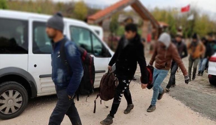 I futën sirianët në bagazhet e “Audi”-it dhe “Benz”-it për 350 euro, kapen trafikantët në Korçë