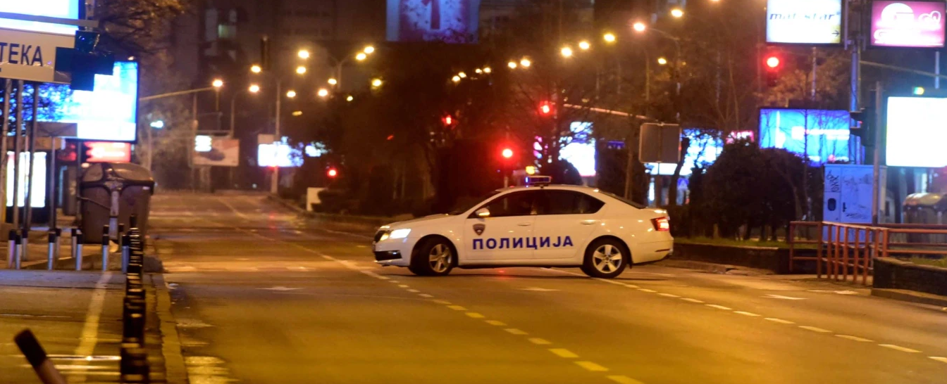 Ora policore 22.00 deri në 05.00, në Maqedoninë e Veriut mbetet në fuqi deri në datë 6 Prill