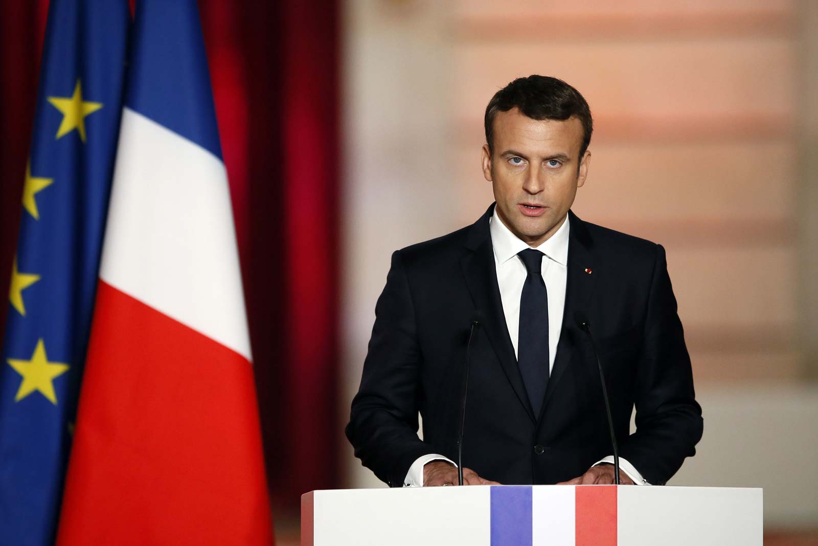 “Franca në valën e 3 të pandemisë”, Macron: Vaksina mund të parandalojë izolimin kombëtar