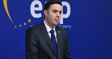 Abdixhiku: LDK do të marrë pjesë në votimin e Vjosa Osmanit për presidente