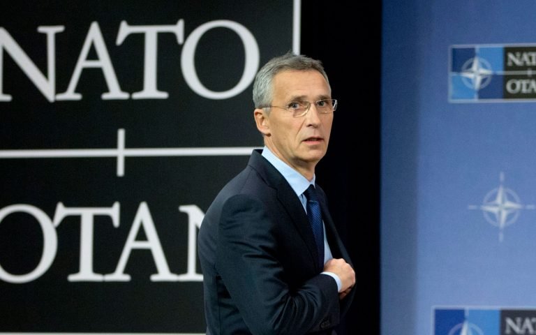 Stoltenberg: NATO-ja e gatshme të dërgojë edhe më shumë trupa në Kosovë