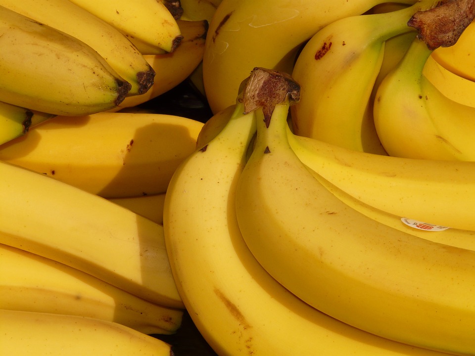 Një trik i thjeshtë si të parandaloni bananet të bëhen kafe