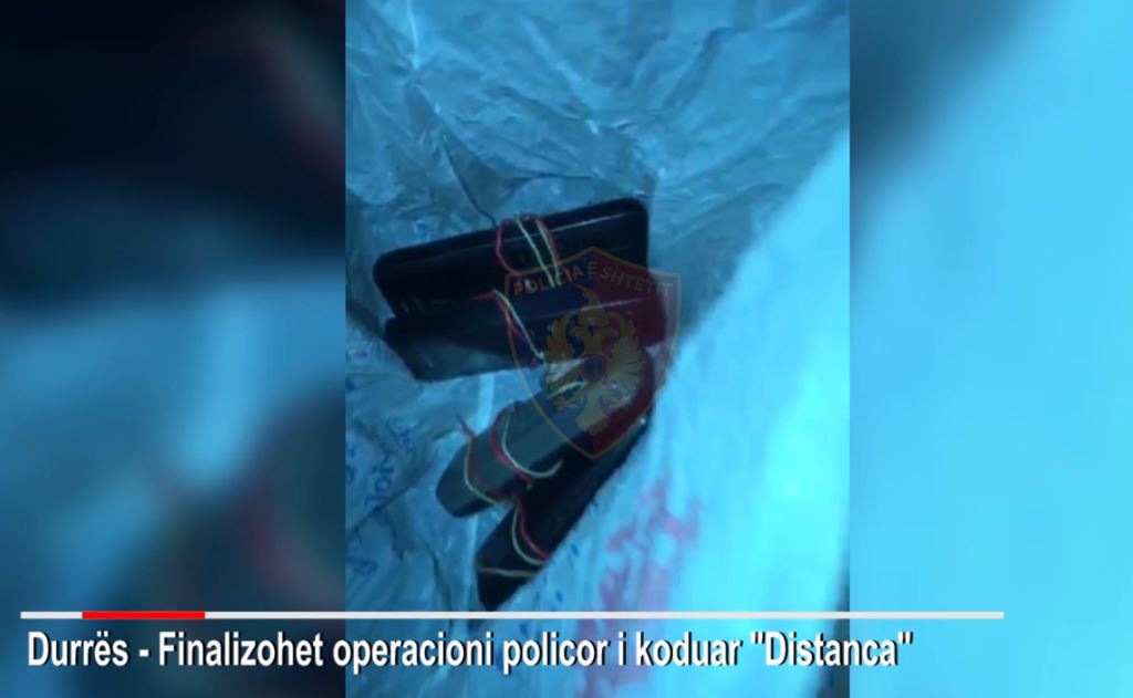 EMRAT/ Përgatisnin mina me telekomandë, dy të arrestuar në Durrës