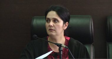 KPA lë në fuqi vendimin e KPK-së, i heq statusin e magjistratit Enkeleida Hoxhës