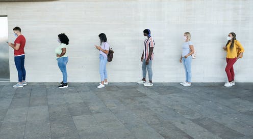 Vaksinimi per Covid: A është e gabuar të futesh pa radhë?