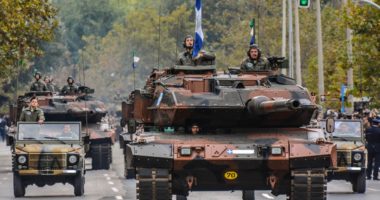 “Tërmet” në ushtrinë greke, Këshilli i Sigurisë vepron me dorë të hekurt