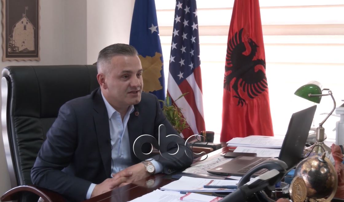 “Dhimbja mundet nga krenaria”, nipi i Adem Jasharit: Duhet paqe midis Kosovës dhe Serbisë