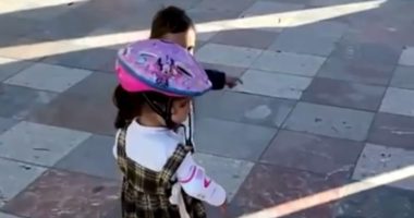 Veliaj bën ‘krushqi’ me mjekun e njohur, publikon videon e ëmbël të të birit me shoqen e tij