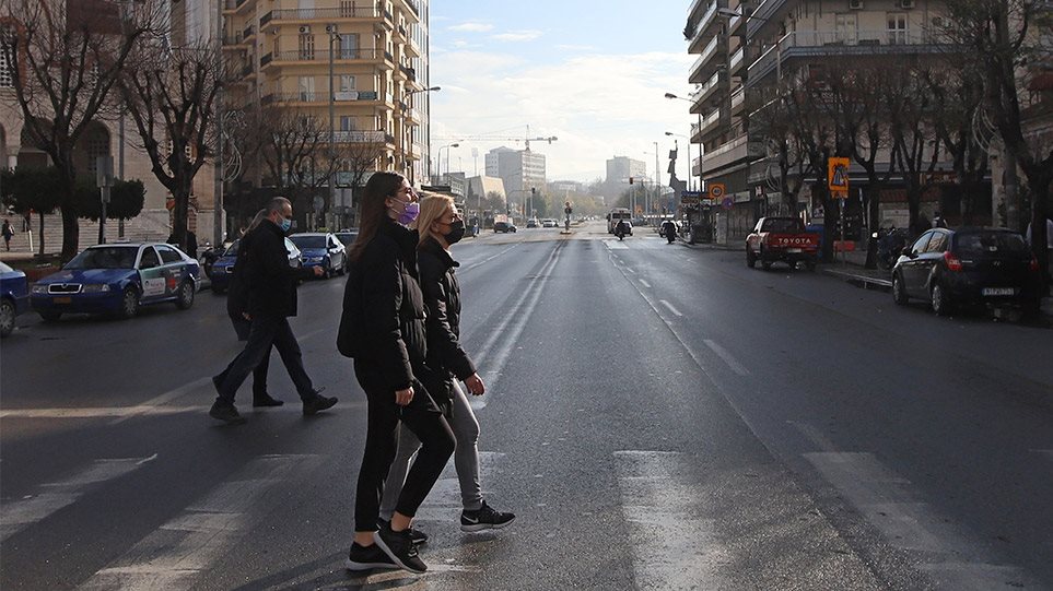 Rekord shifrash të infektuarish në Greqi, humbin jetën 51 persona