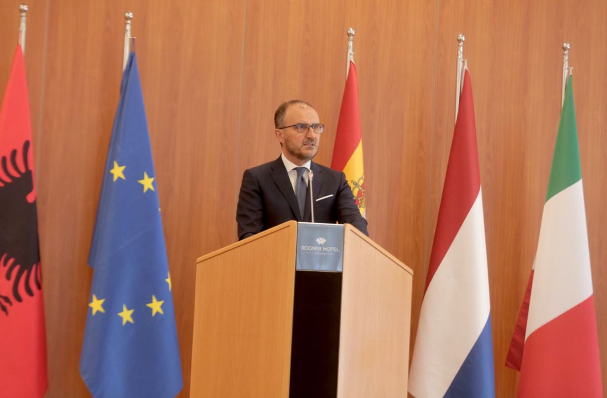 Ambasadori i BE: Lufta kundër korrupsionit prioritet kyç për integrimin në BE