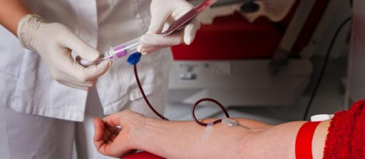 Mjekja tek “Shefqet Ndroqi” në gjendje të rëndë, familjarët thirrje për dhurues gjaku