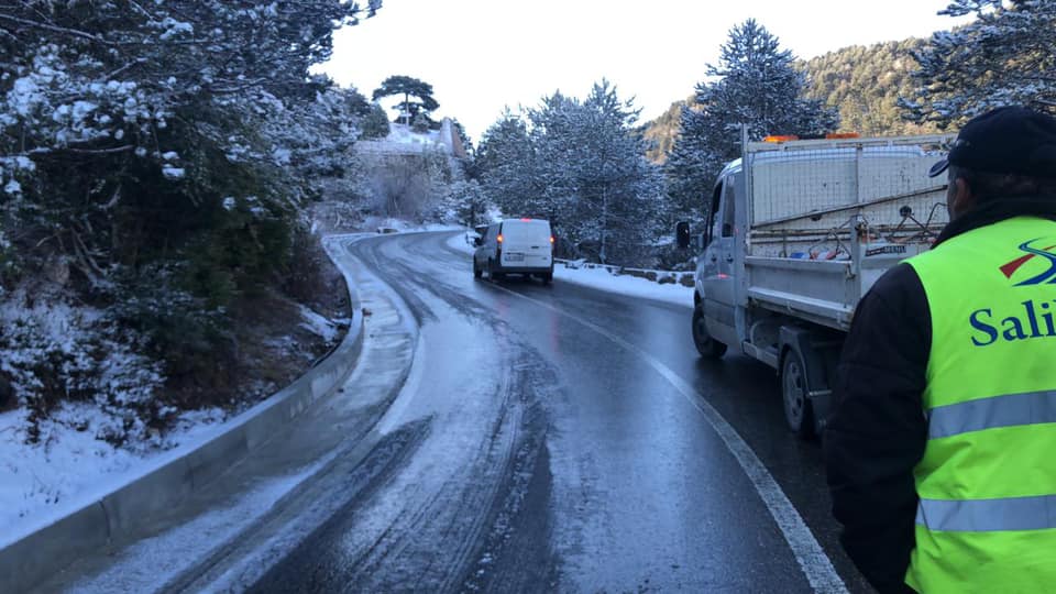 Borë në veri dhe Qafën e Llogarasë, ARRSH informon për situatën në rrugë