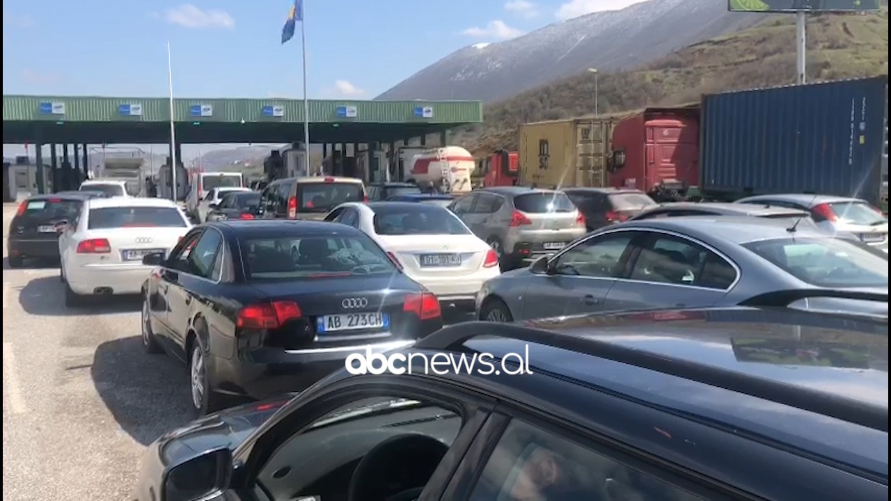 Masat anti-covid, për 11 orë mbi 5 mijë qytetarë nga Kosova u futën në Shqipëri