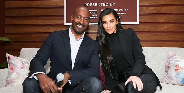 Pas ndarjes nga Kanye West, Kim Kardashian nis romancën me mikun e ngushtë