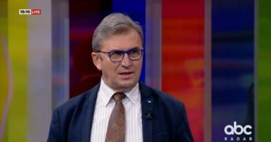 Brataj: Pasaporta e vaksinimit nuk specifikon “markë”, grumbullimet politike rrezik për rritje të rasteve