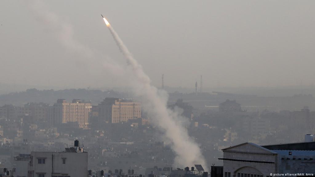 Izraeli në shenjë hakmarrje hedh raketa në Rripin e Gazës