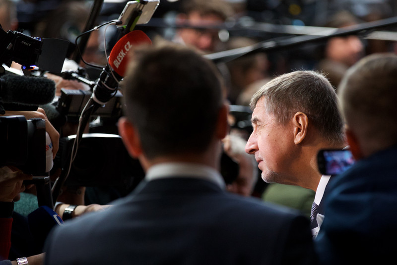 Kambanat e Covid bien për populistët e Europës Lindore