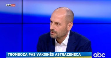 Tromboza nga AstraZeneca? Mjeku në ABC: Dy studime dhe një këshillë, bëjeni vaksinën