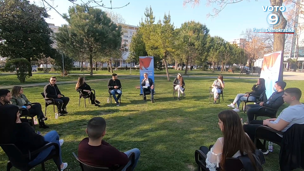 Spahia takim me studentë ekselentë në Shkodër: Programi ynë kthen rininë në Shqipëri