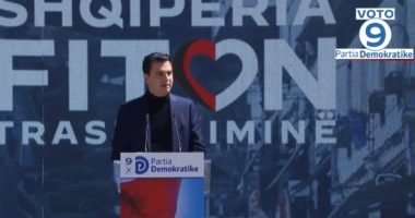 Basha prezanton programin për artin: Zotohemi të rindërtojmë Teatrin Kombëtar siç ishte