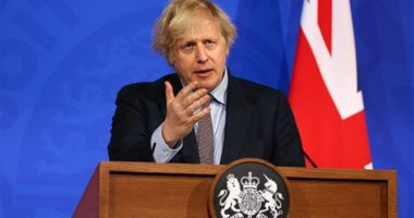 Anglia drejt daljes nga bllokimi, Boris Johnson: Më 12 prill hapen lokalet