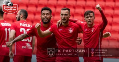 Fantazi e shpejtësi, Partizani tenton dy rikthime të mëdha në verë