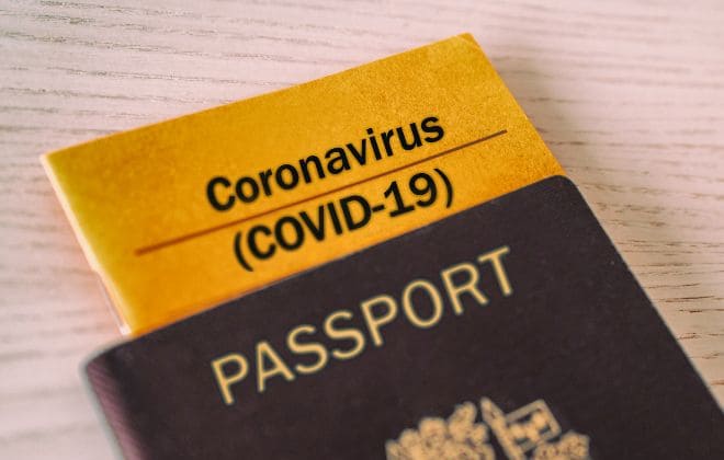 78%  e britanikëve pro pasaportave të vaksinimit