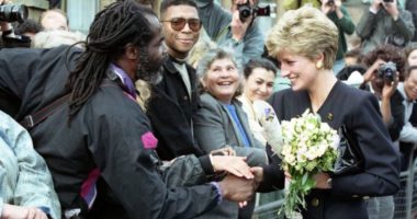 Arsyeja prekëse pse Princeshë Diana nuk mbante të veshur doreza