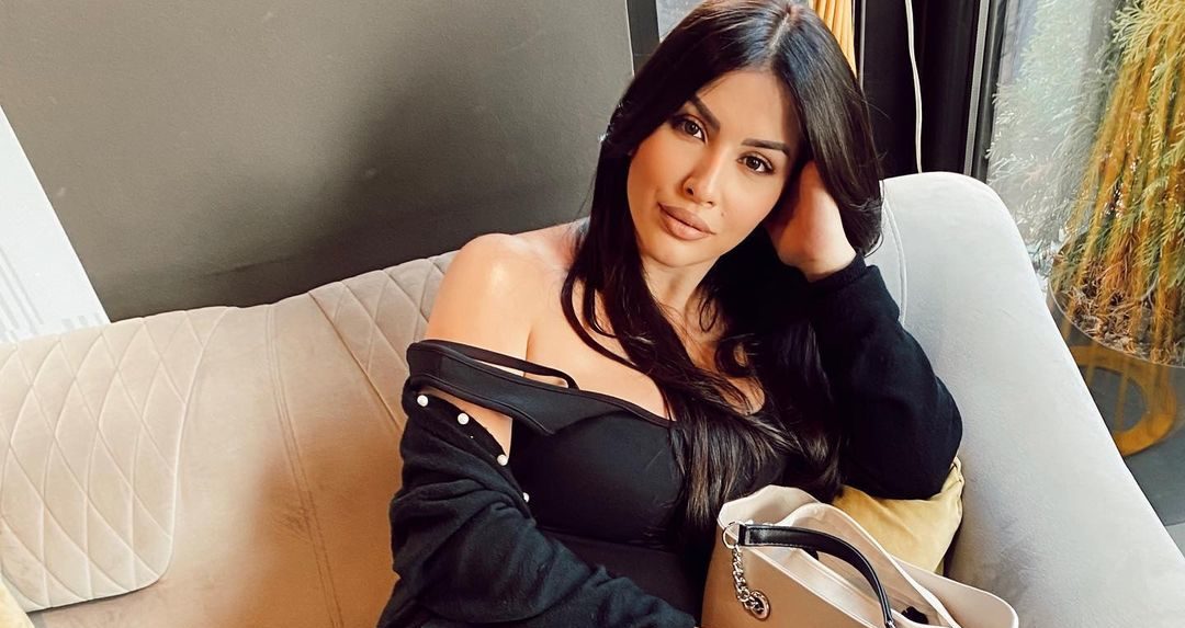 Një muaj pas lindjes, Elita Rudi shfaqet më në formë se kurrë më parë