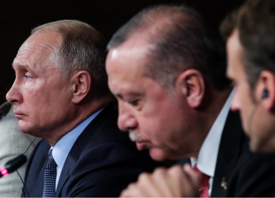 “Shkarjet” e gjuhës diplomatike, fshehin konflikte më të thella