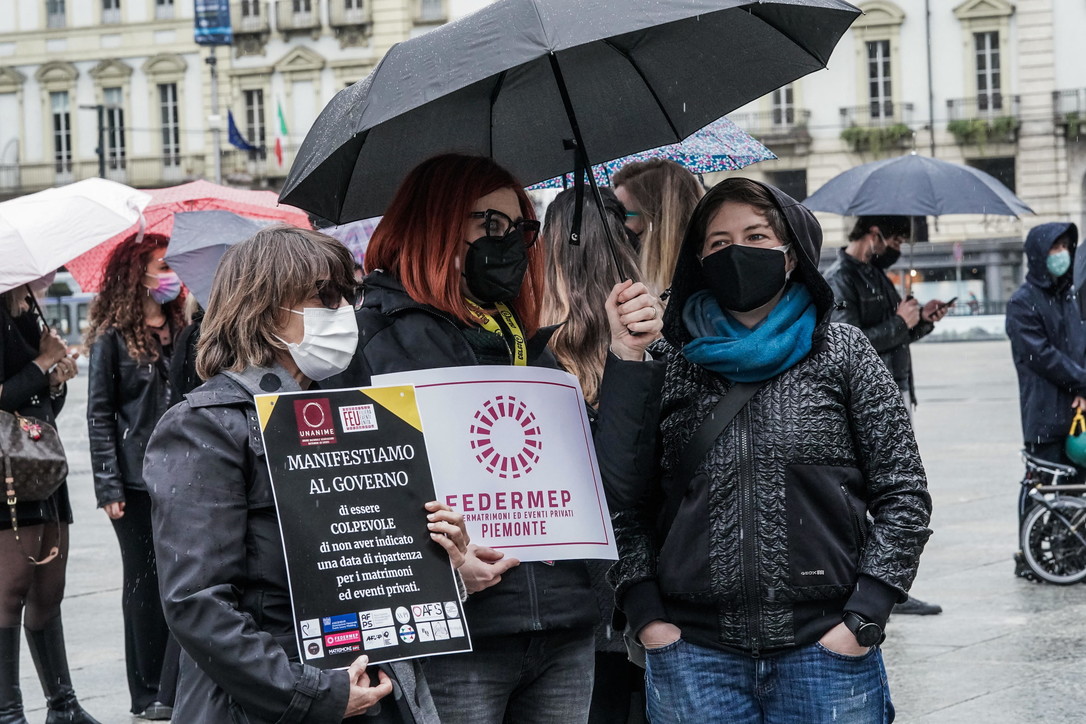 Ulet numri i rasteve me Covid-19 në Itali, 301 viktima në 24 orë