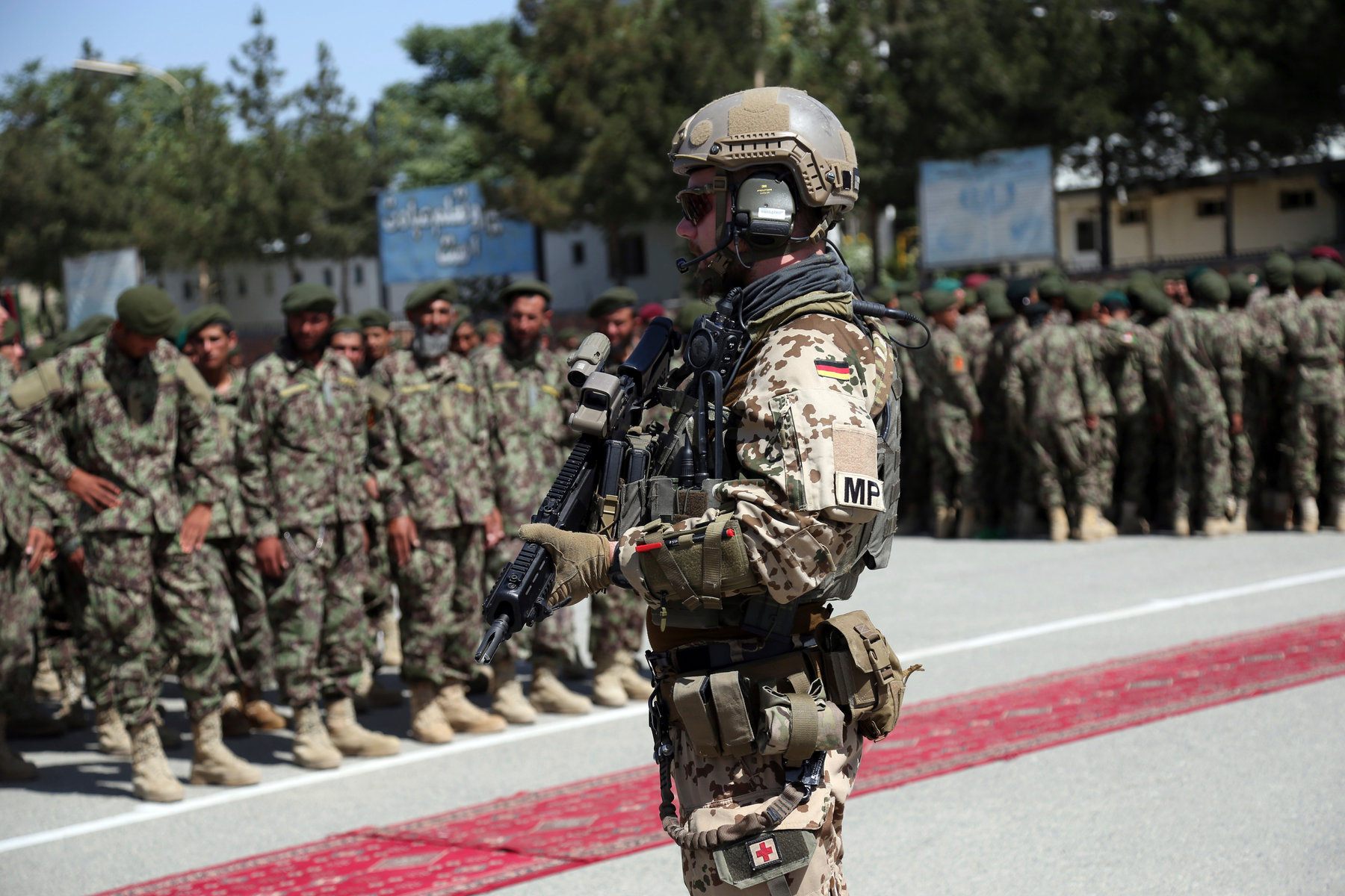 NATO do të shkurtojë trupat në Afganistan