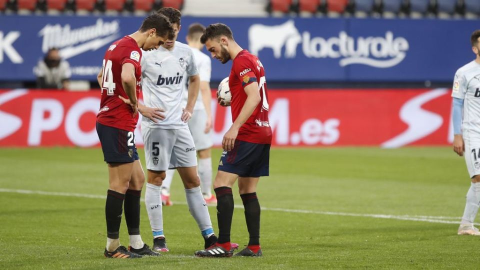 VIDEO/ Ideja gjeniale e vënë në zbatim, Osasuna tall keq “G-12” e futbollit