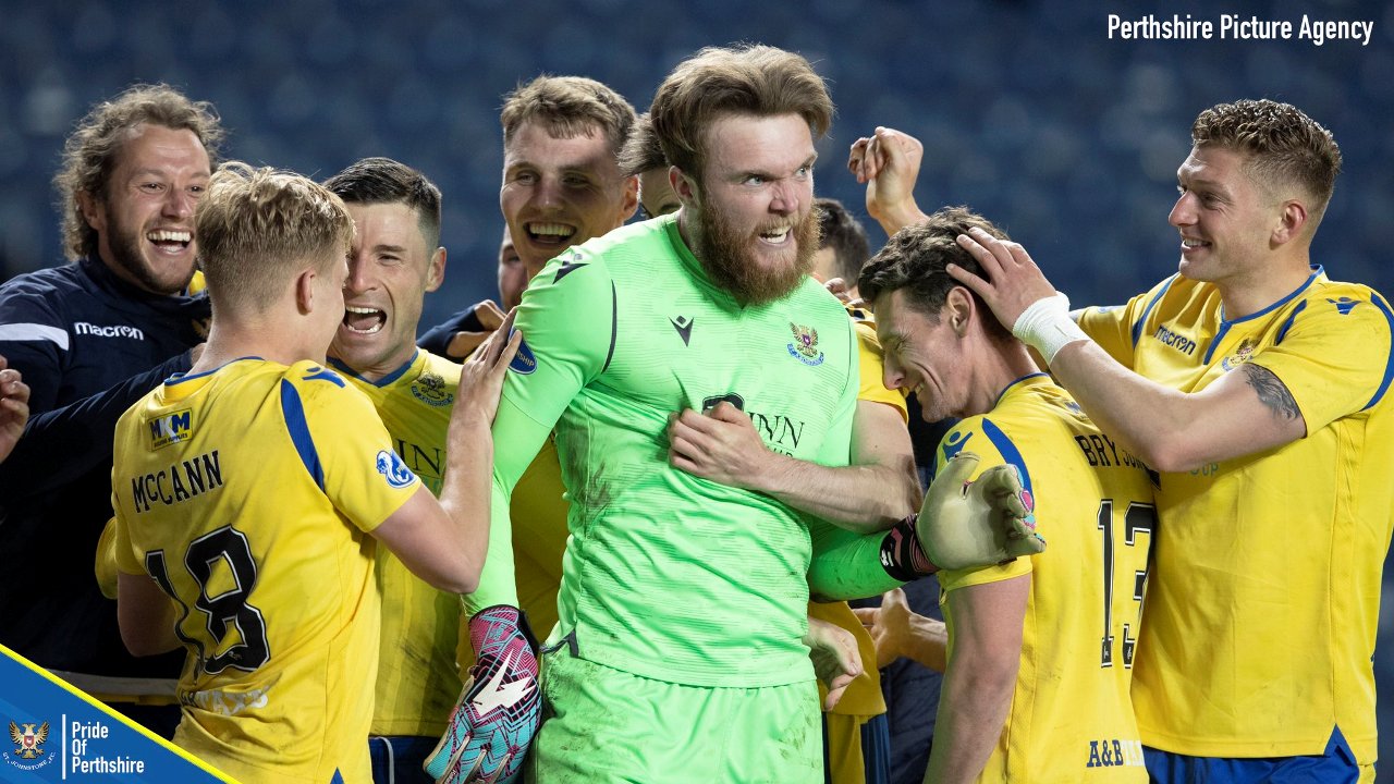 VIDEO/ Quajeni përralla e heroit Zander Clark, mrekullitë ndodhin në futboll