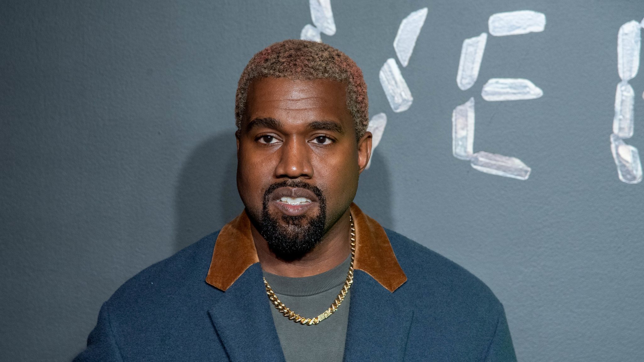 Atletet e Kanye West dalin në shitje për 1 milion dollarë