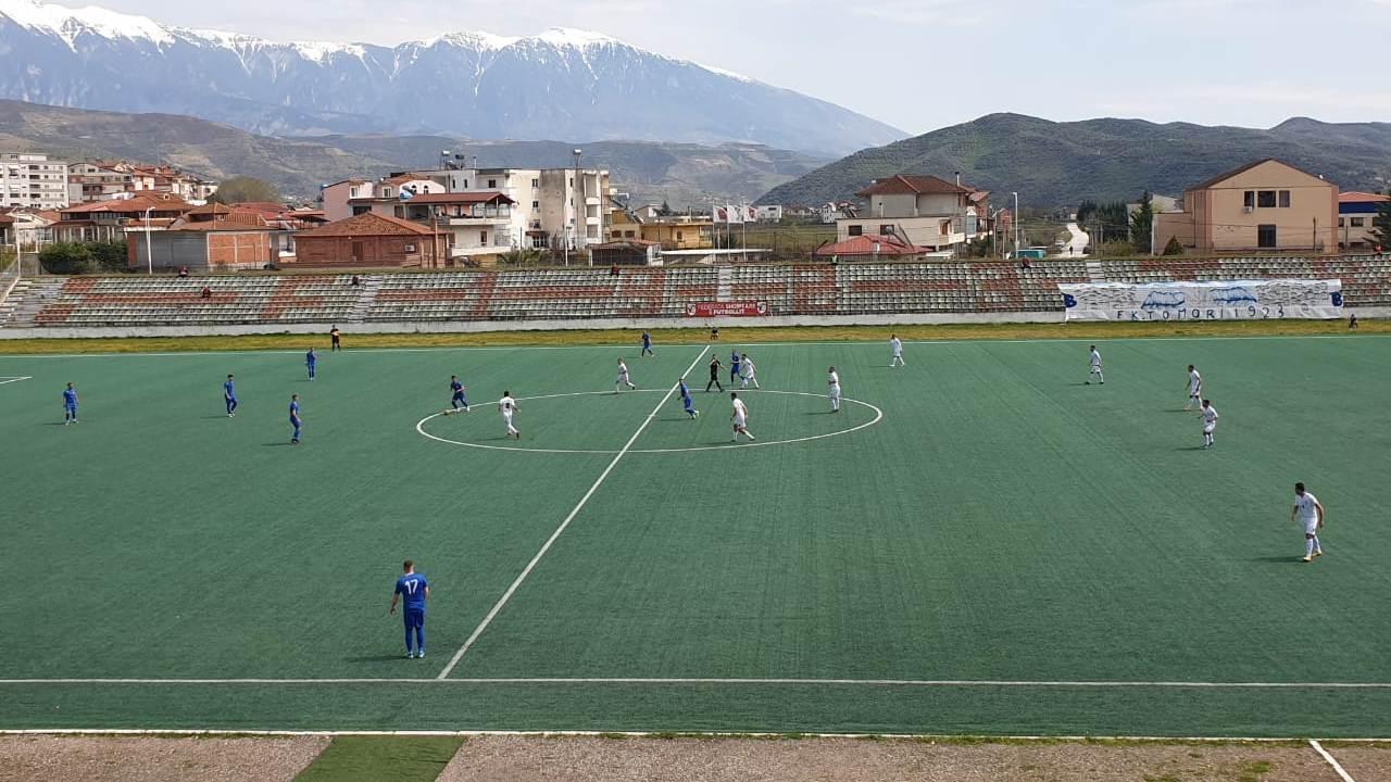 VIDEO/ Pogradeci “frenon” Tomorin, Egnatia triumfon me Besën dhe shkëputet