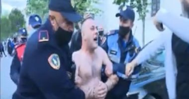 40-vjeçari tentoi të vetëdigjej, reagon policia: E ndaluan besimtarët