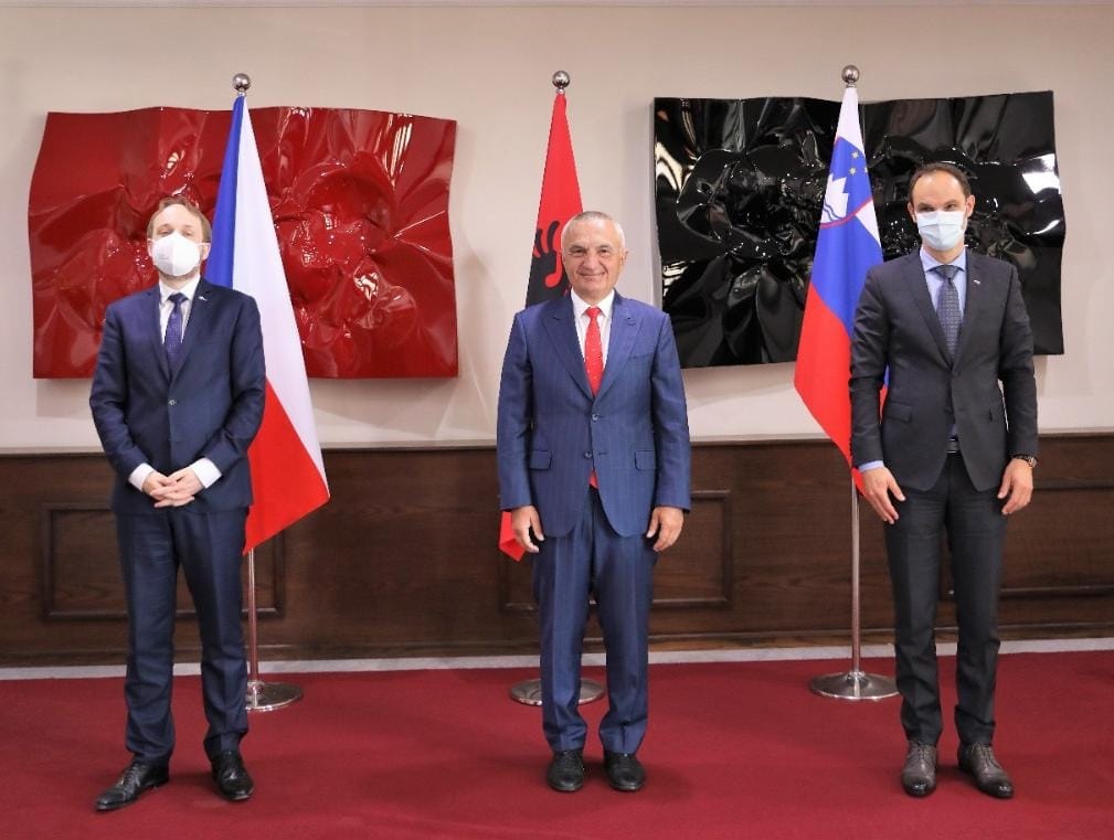 Meta takon ministrat e jashtëm të BE: Çelja e negociatave me rëndësi për Shqipërinë