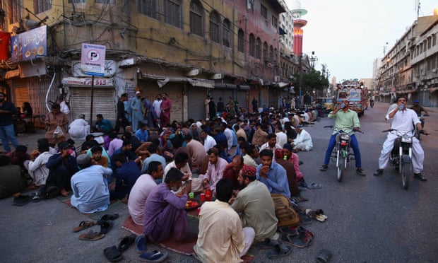 Pakistani vendos kufizime të reja përpara festës së Kurban Bajramit