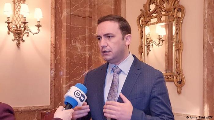 “Non papers”, Osmani: BE të duhet nisë bisedimet me RMV e Shqipërinë për të eliminuar këto manovra