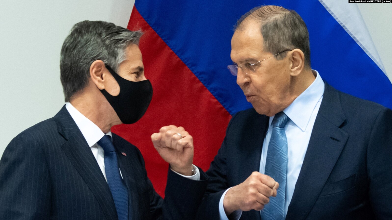 Blinken – Lavrov theksojnë dialogun në takimin e tyre të parë