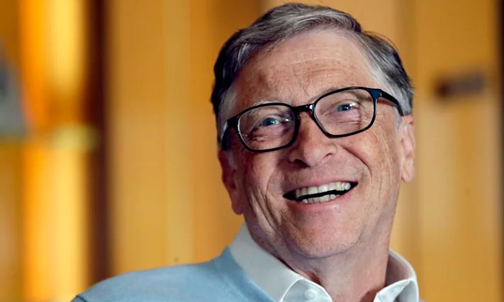 Bill Gates u detyrua të largohej nga Microsoft për shkak të lidhjes me nëpunësen e tij