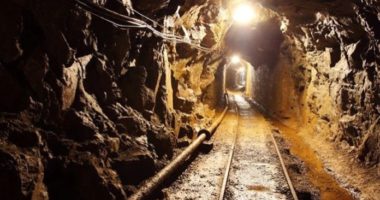 Kamioni shtyp minatorin në Qafë Bari