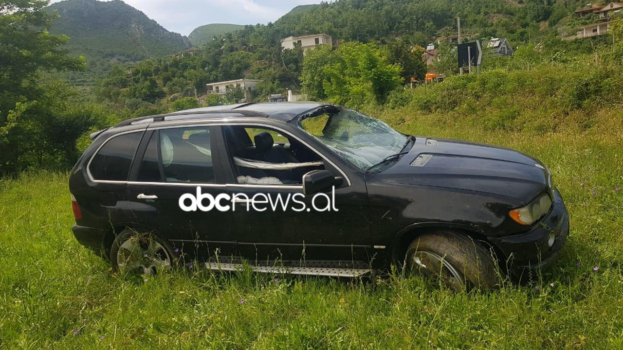 Mister në Xibrakë, makina BMW X5 del nga rruga dhe braktiset nga shoferi