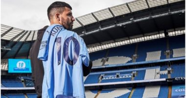 Aguero emëroi qendërsulmuesit më të mirë në histori