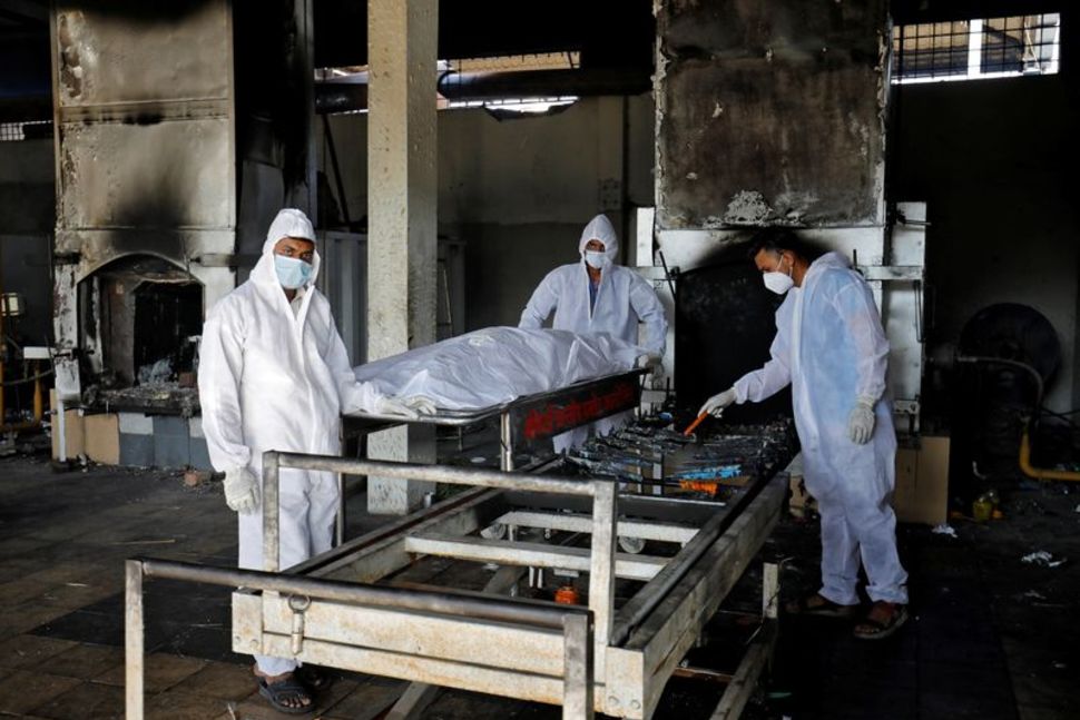 Shifra shqetësuese, OBSH: Pandemia ka shkaktuar 6-8 milion viktima